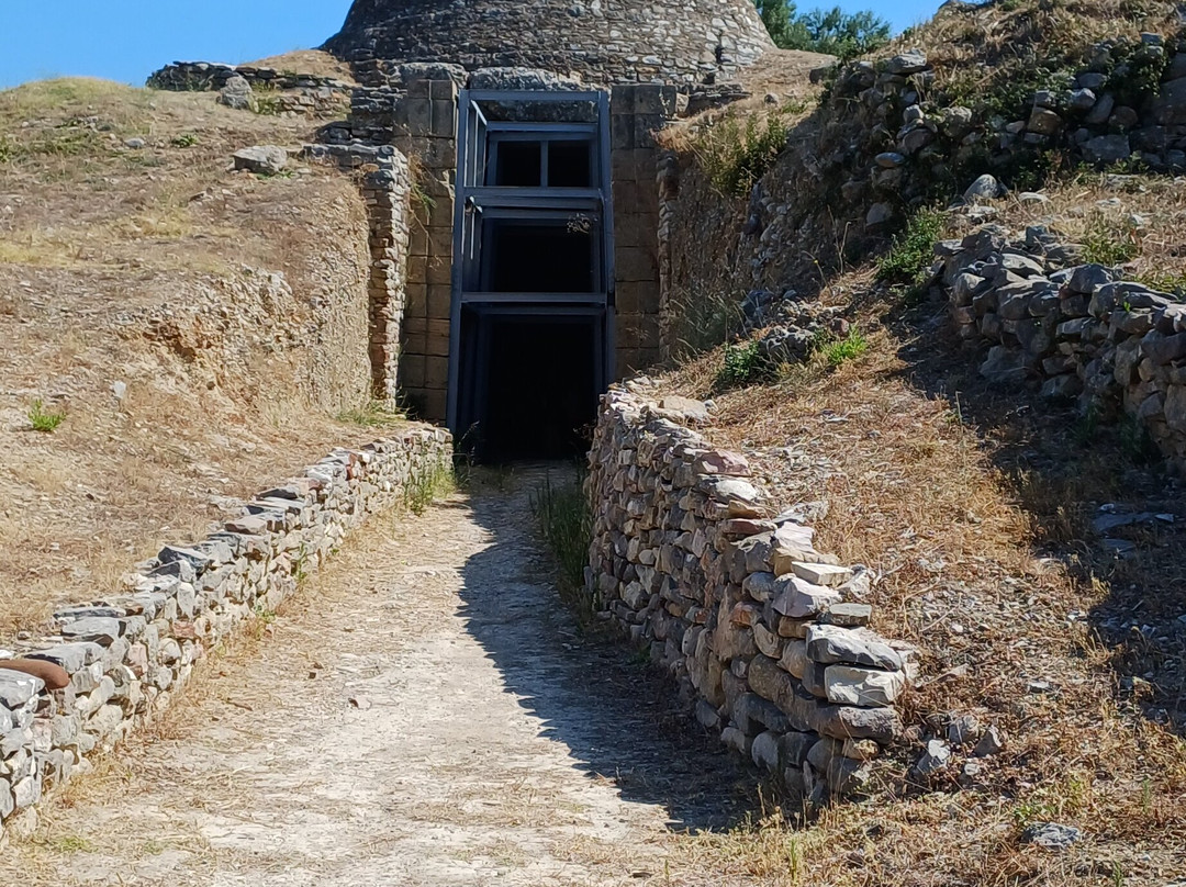 Peristerias Archaeological Site-Kalo Nero必去景点