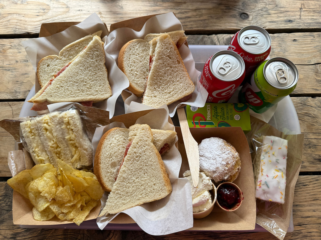 Falling Foss Tea Garden And Waterfall-惠特比必去景点