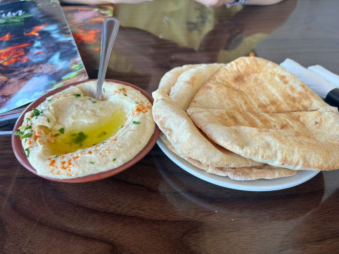 Zytoun Gourmet Mediterranean