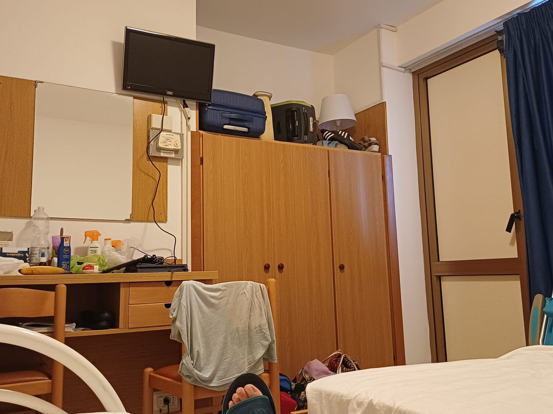 莉莉酒店主图