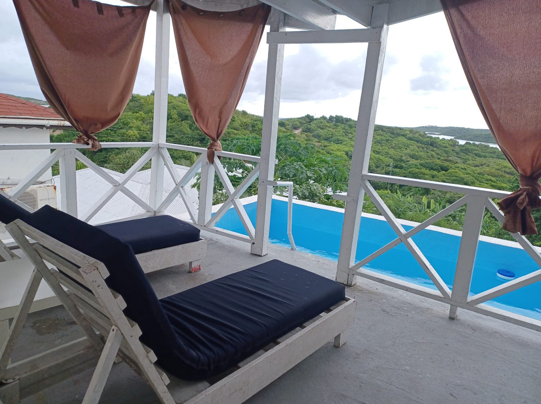 艾伦湾旅馆主图