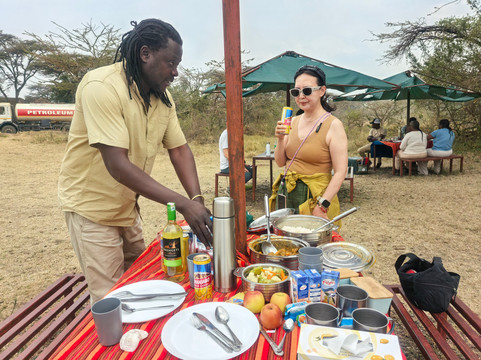 FOLLOW AFRICAN SAFARIS-阿鲁沙必去景点