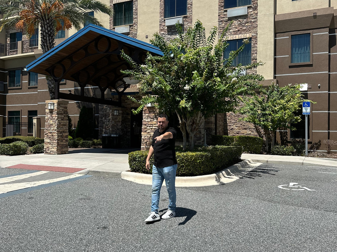 Staybridge Suites San Antonio Sea World by IHG主图