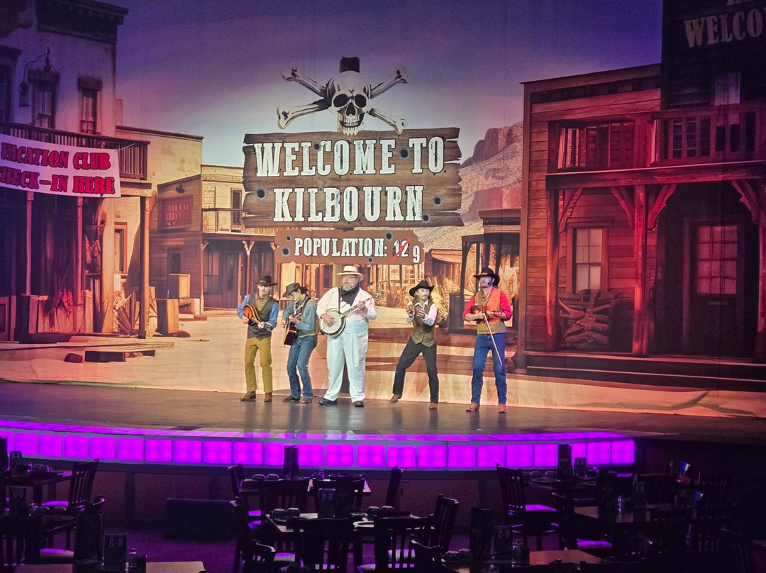 Sneaky Pete's Wild West Dinner Show-威斯康星峡谷必去景点