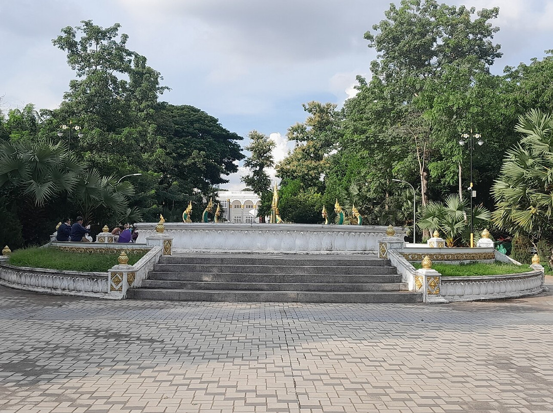 King Anouvong Statue-万象必去景点