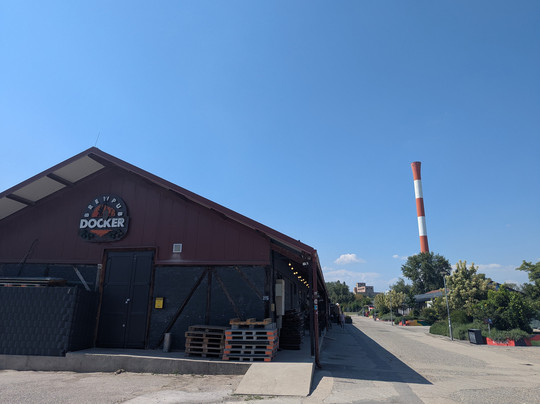 Docker Brewery And Beer Garden