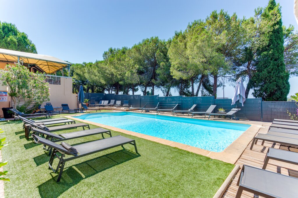 Hotel Belvedere Cannes Mougins-泳池