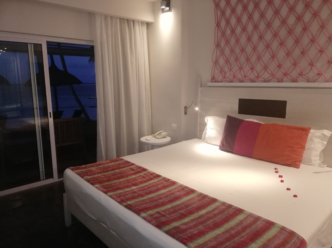 奥拉纳海滩酒店主图