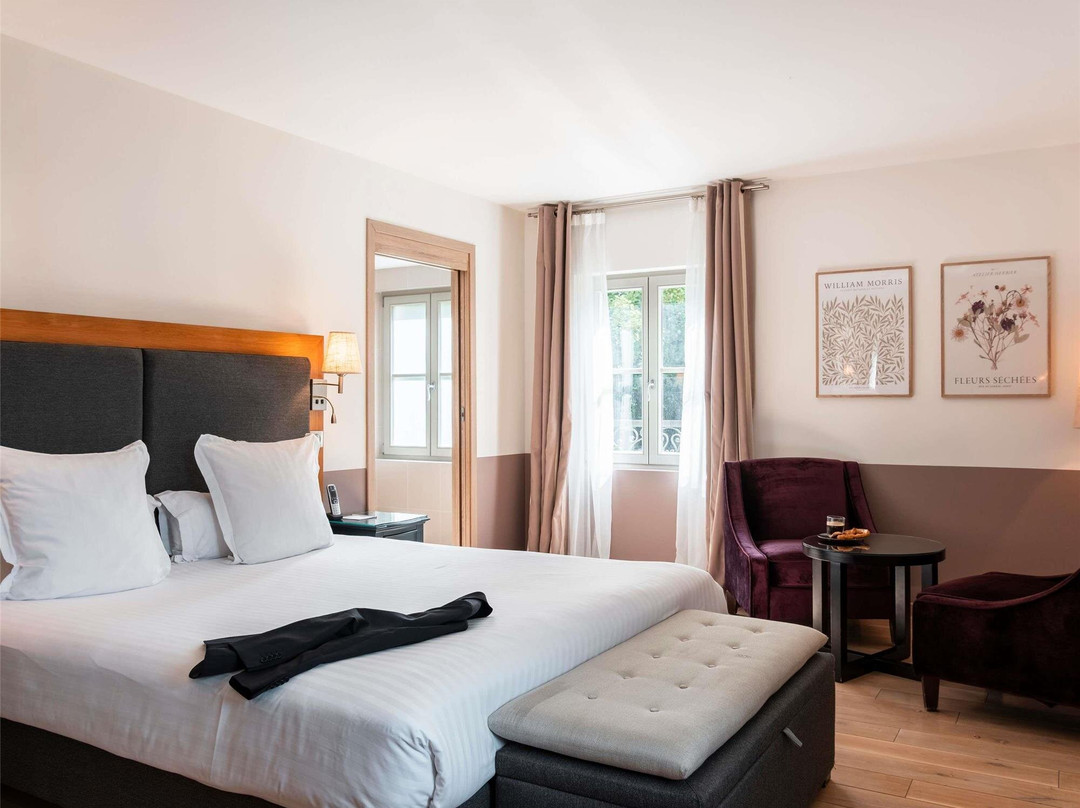 Coulombs酒店住宿-Mercure Maintenon