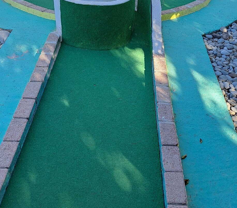 Sissi Mini Golf-Sissi必去景点