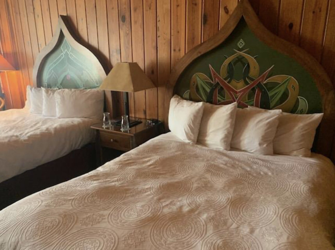 McMenamins Old St. Francis School主图