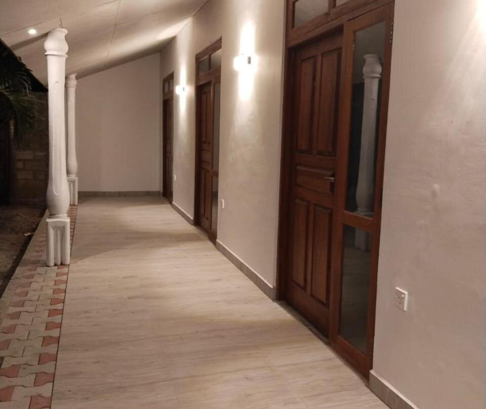 Yala Happy Hostel