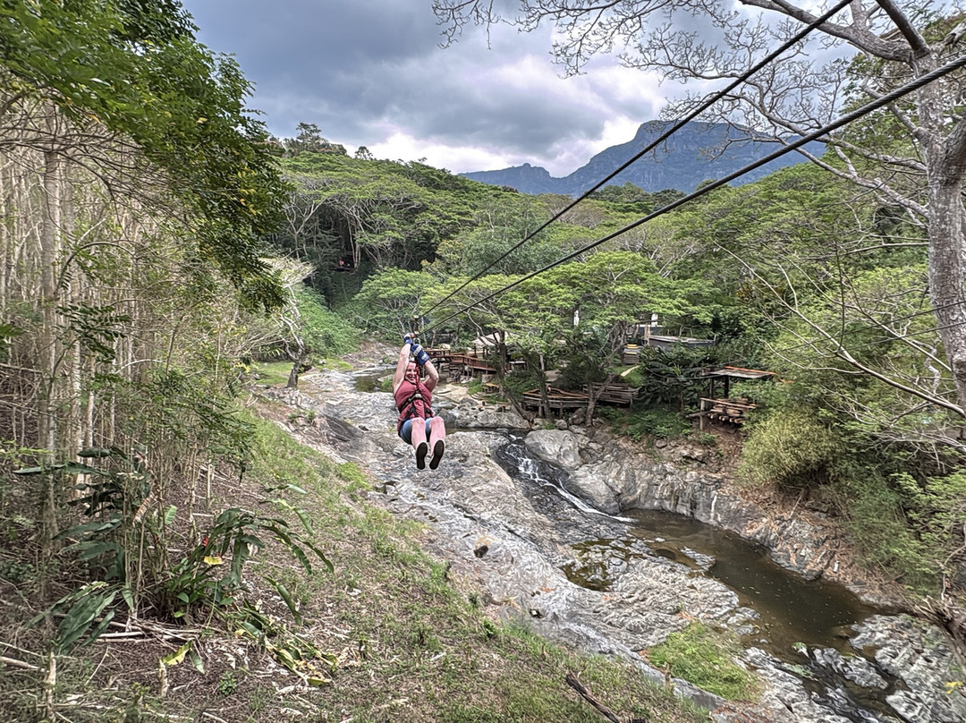 Sleeping Giant Zipline-纳迪市必去景点