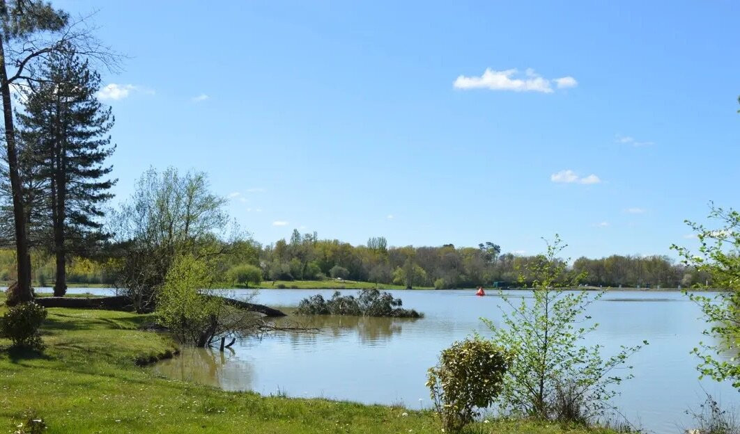Lac de l'Uby-Cazaubon必去景点
