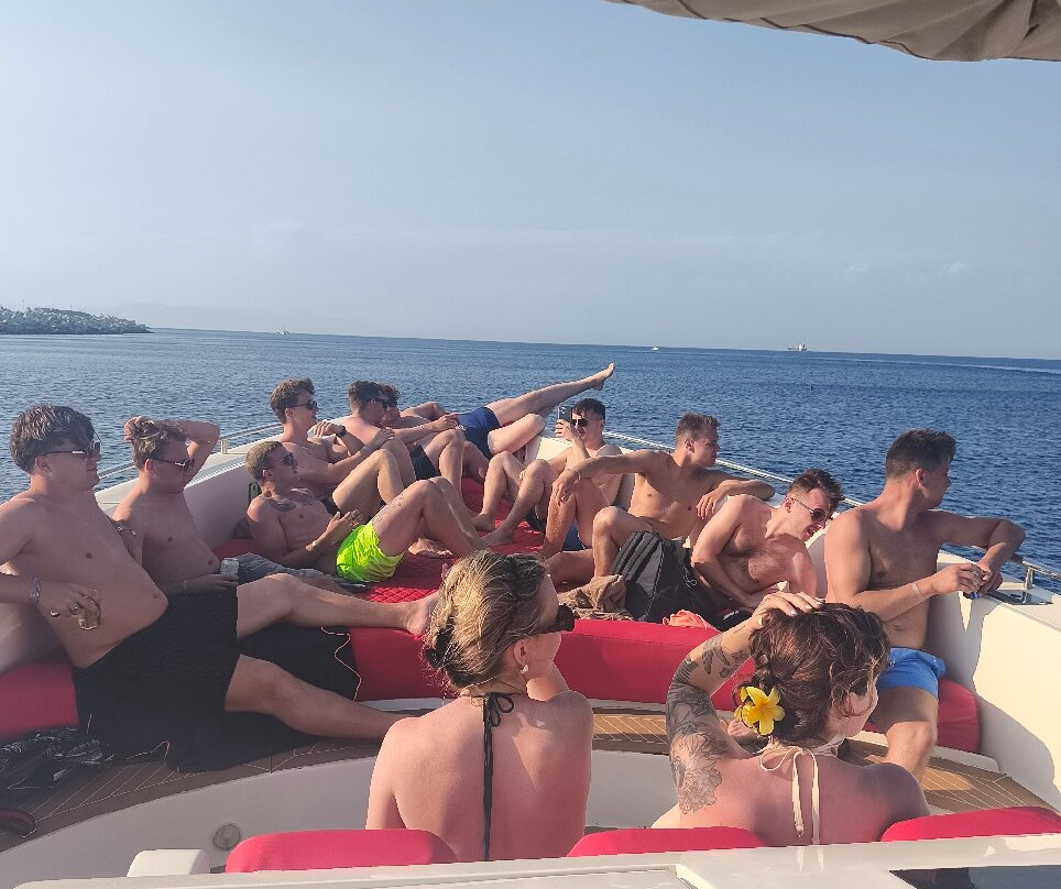 Opera Boat Rhodes-罗德城必去景点