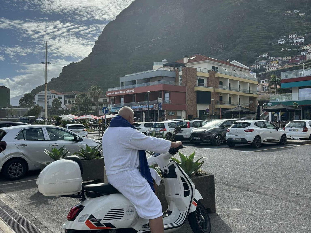 Vespa Madeira Scooter Rent-沙尔必去景点