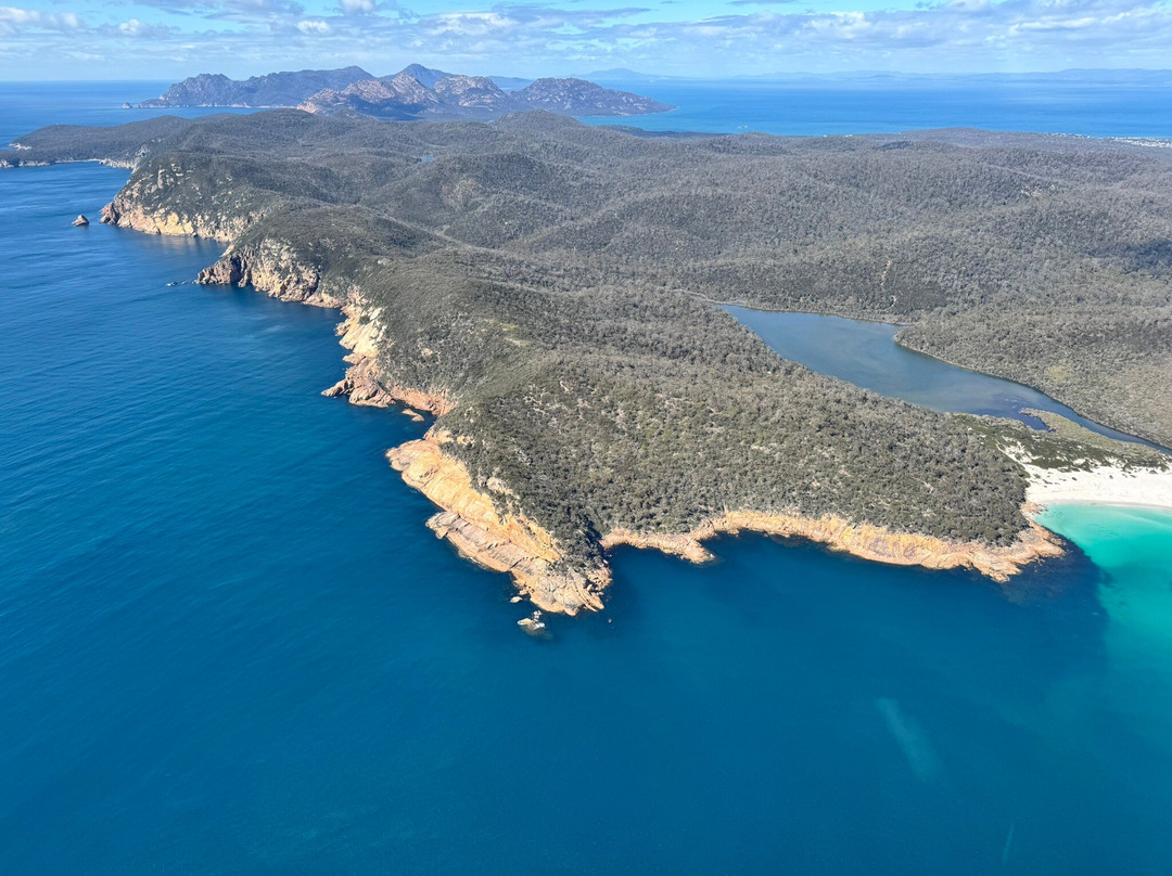 Freycinet Air Tasmania-科尔斯湾必去景点