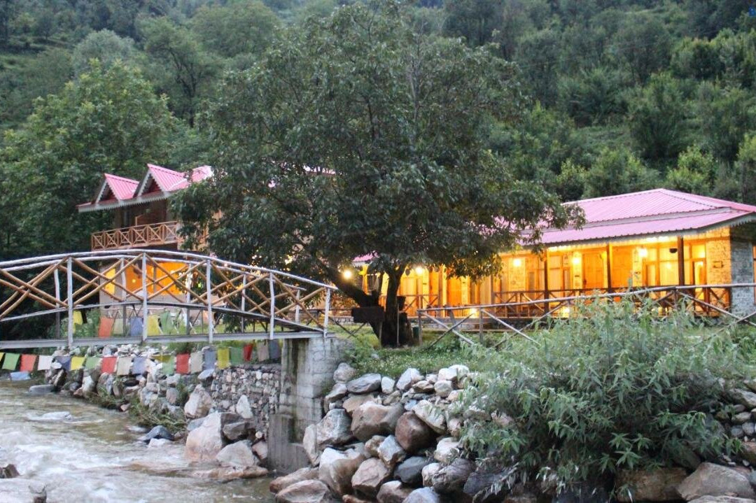 Holidaydada Tirthan Valley Camps