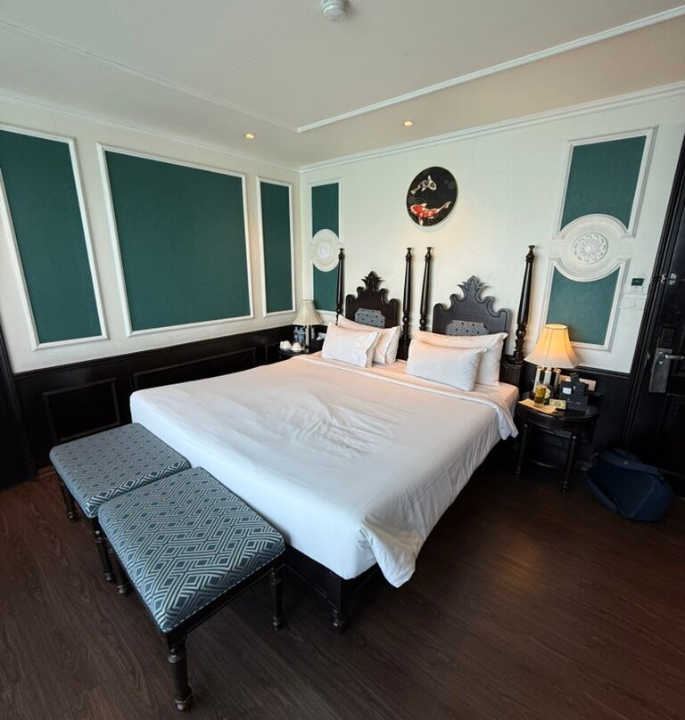 Genesis Regal Cruise-河内必去景点