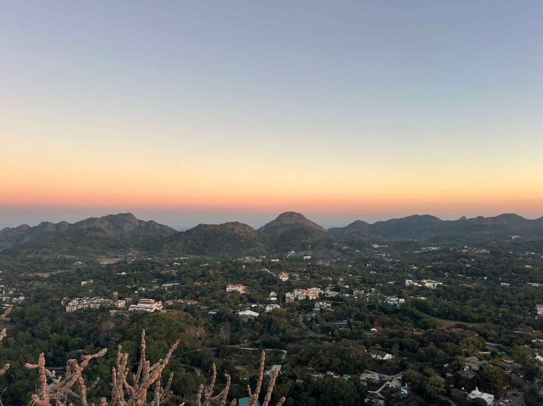 Hiking & Trekking Company Mount Abu-阿布山必去景点