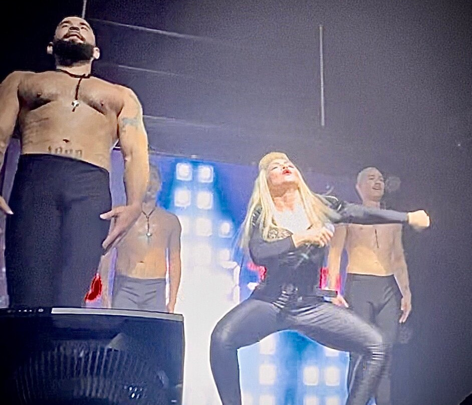 The Palm Cabaret and Bar-瓦拉塔港必去景点