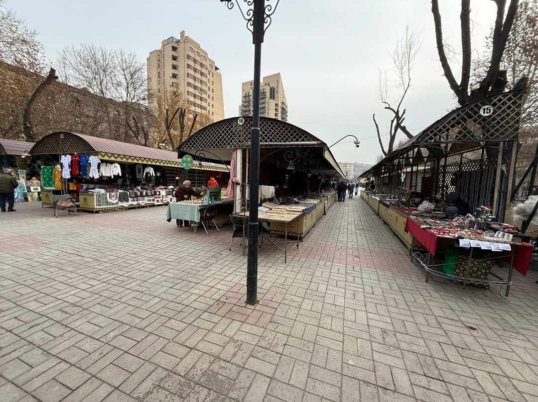 Vernissage Market-埃里温必去景点