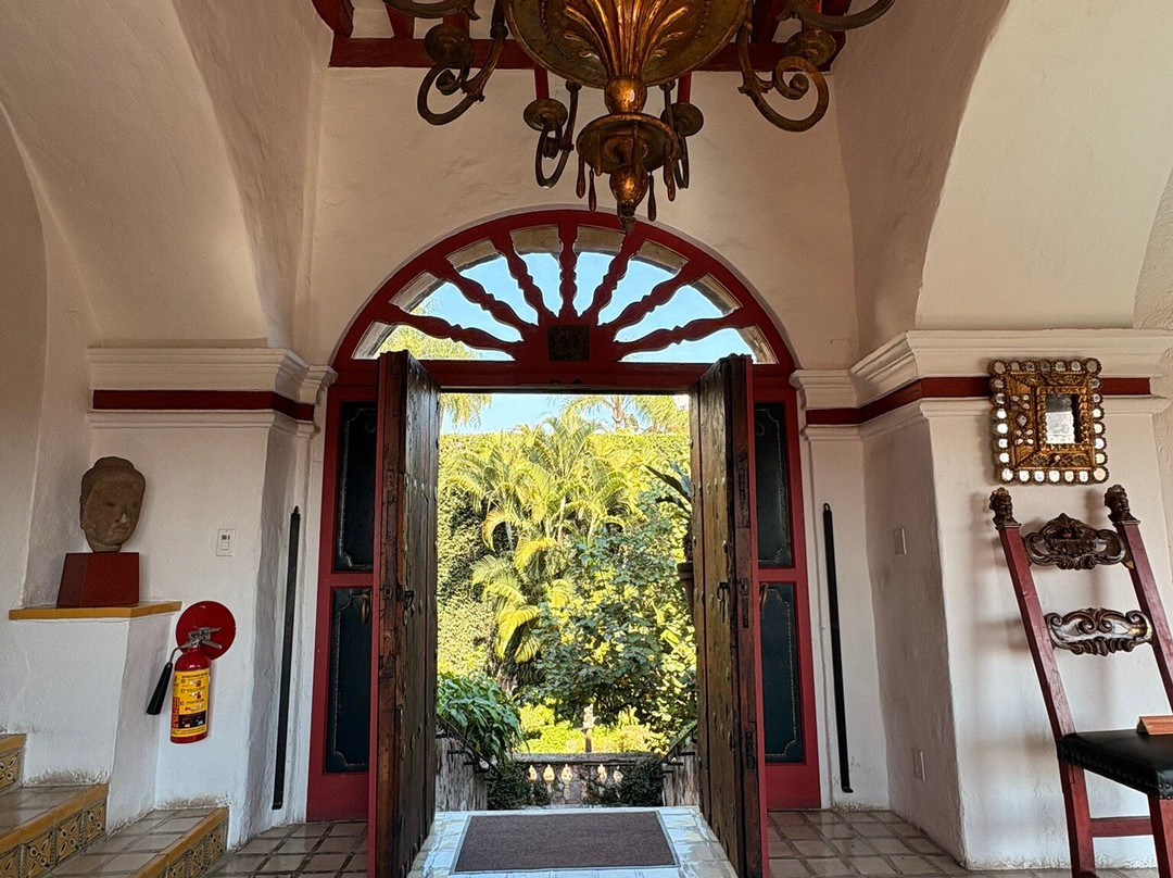 Robert Brady Museo-奎尔纳瓦卡必去景点