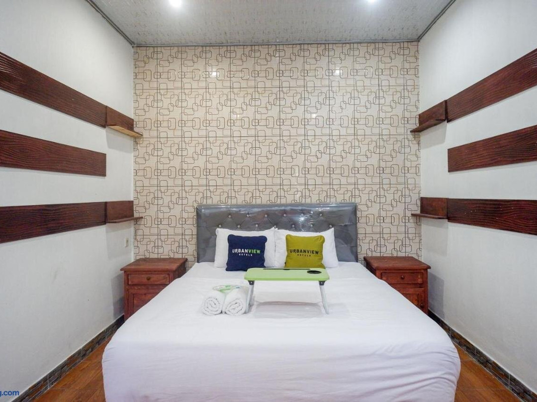 Urbanview Hotel Mountain Palace Kopeng