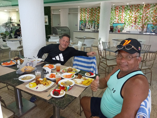 Agua Dorada Beach Hotel主图