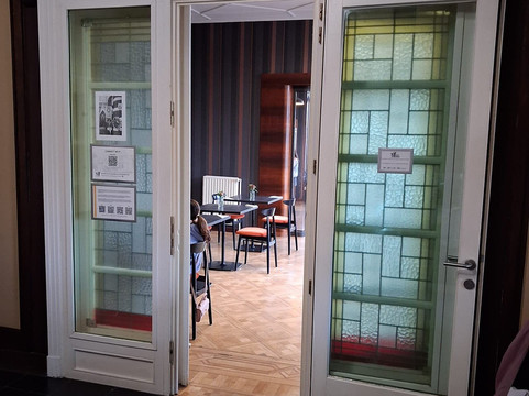 猎户座酒店主图