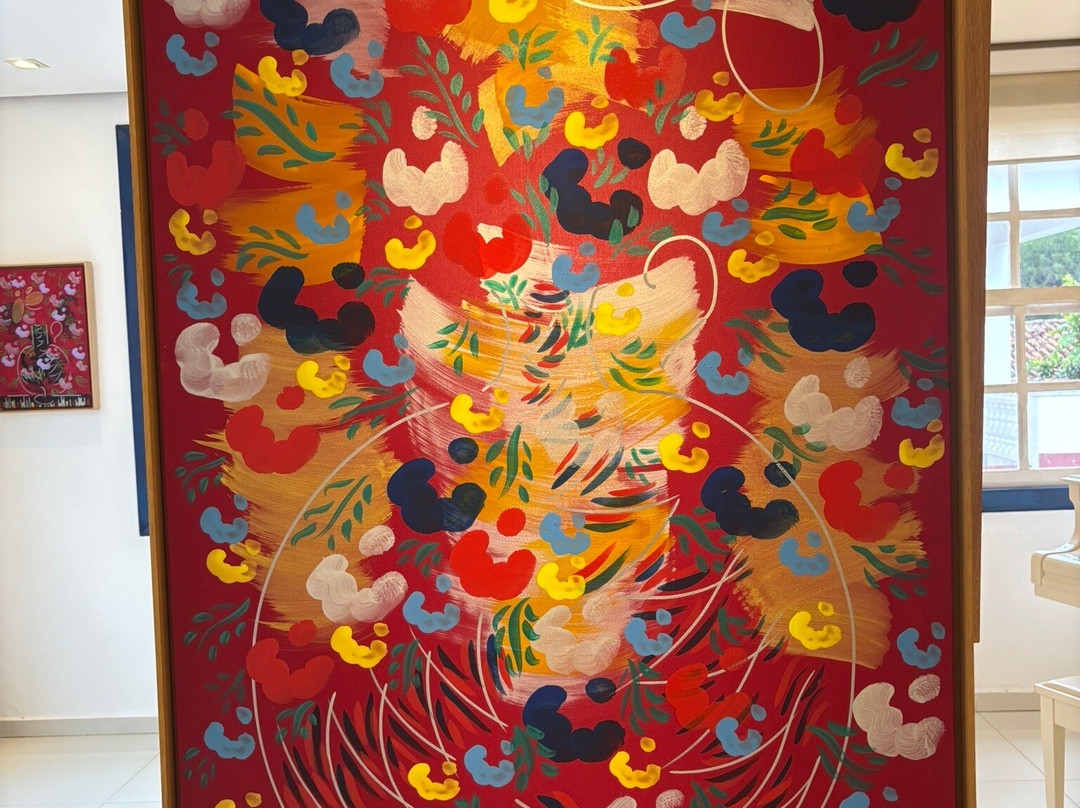 Galeria e Fundação Oscar Araripe-蒂拉登特斯必去景点