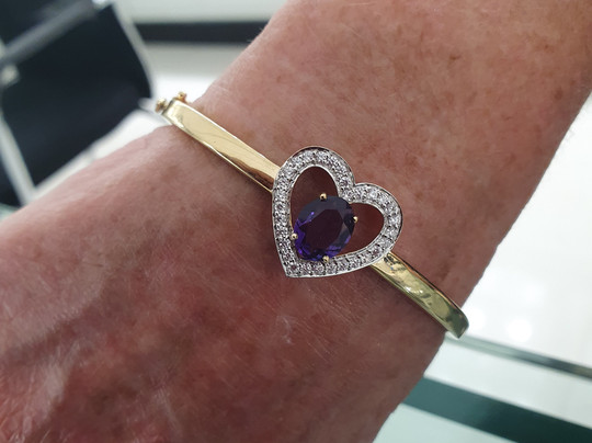 Din Brothers Jewellers and Gold Smiths-卡维洛辛必去景点