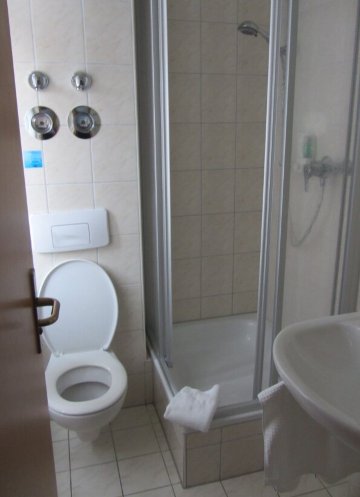 Hotel Furstenhof am Bauhaus-浴室