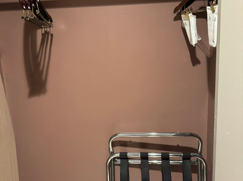 韦斯特伯里希尔顿花园酒店主图