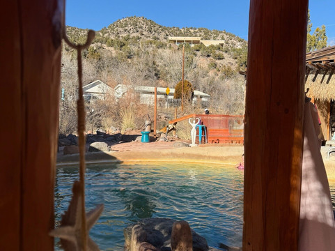 Jemez Hot Springs-Jemez Springs必去景点