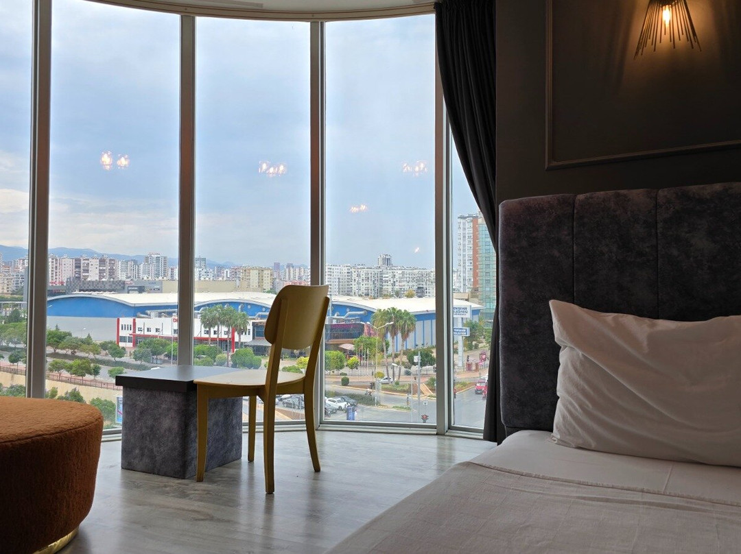 Wenirvana Suits Hotel