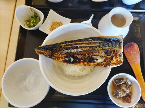 さばめしの鯖匠