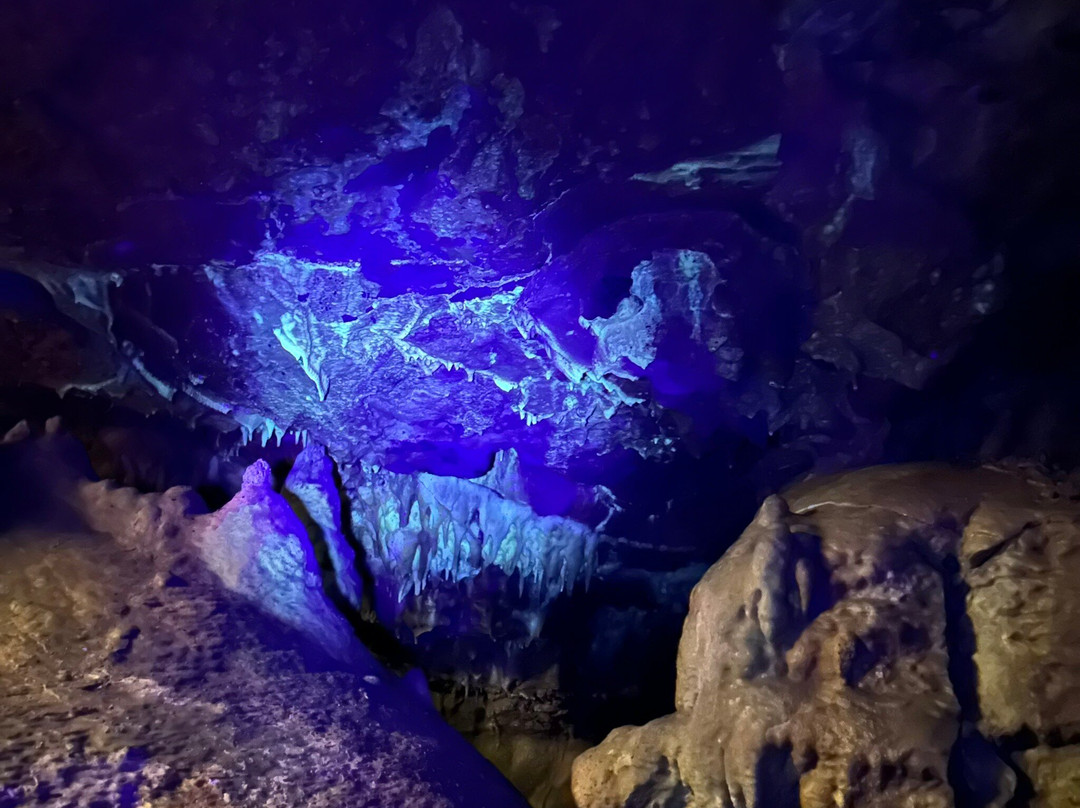 Lincoln Caverns And Whisper Rocks-亨廷顿必去景点