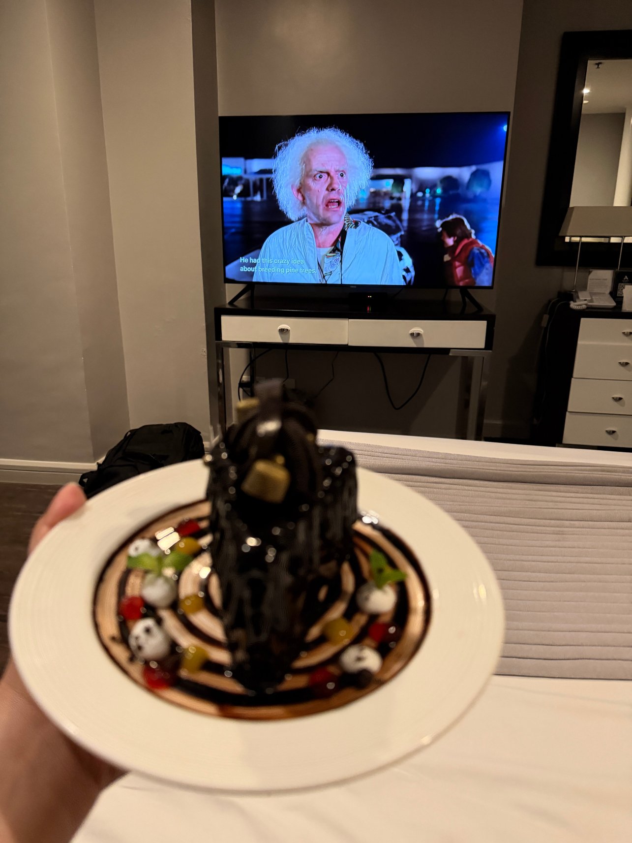 阿斯托里亚广场-官方