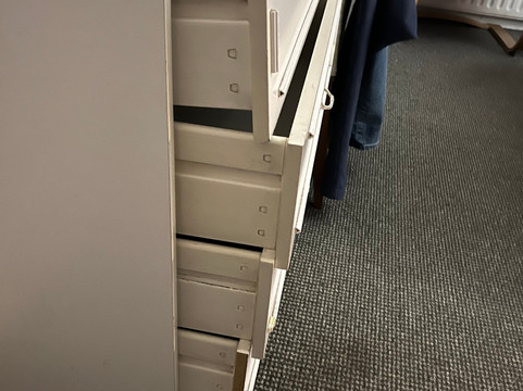 丁尼生酒店主图