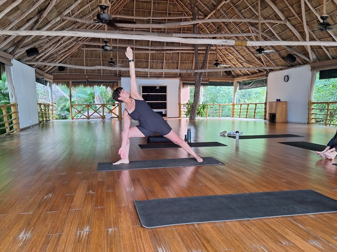 Hot Yoga Travel Co.-Coldstream必去景点