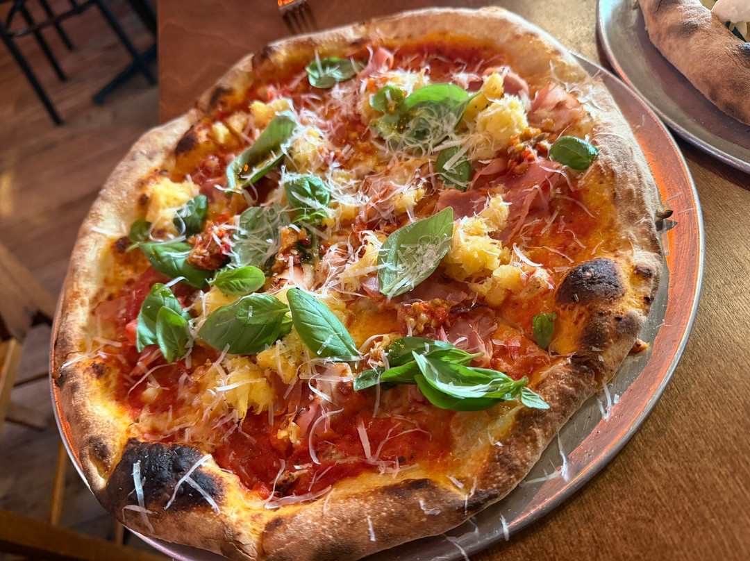 Pizza Luna