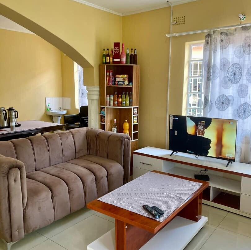 Homely Lodge And Apartments