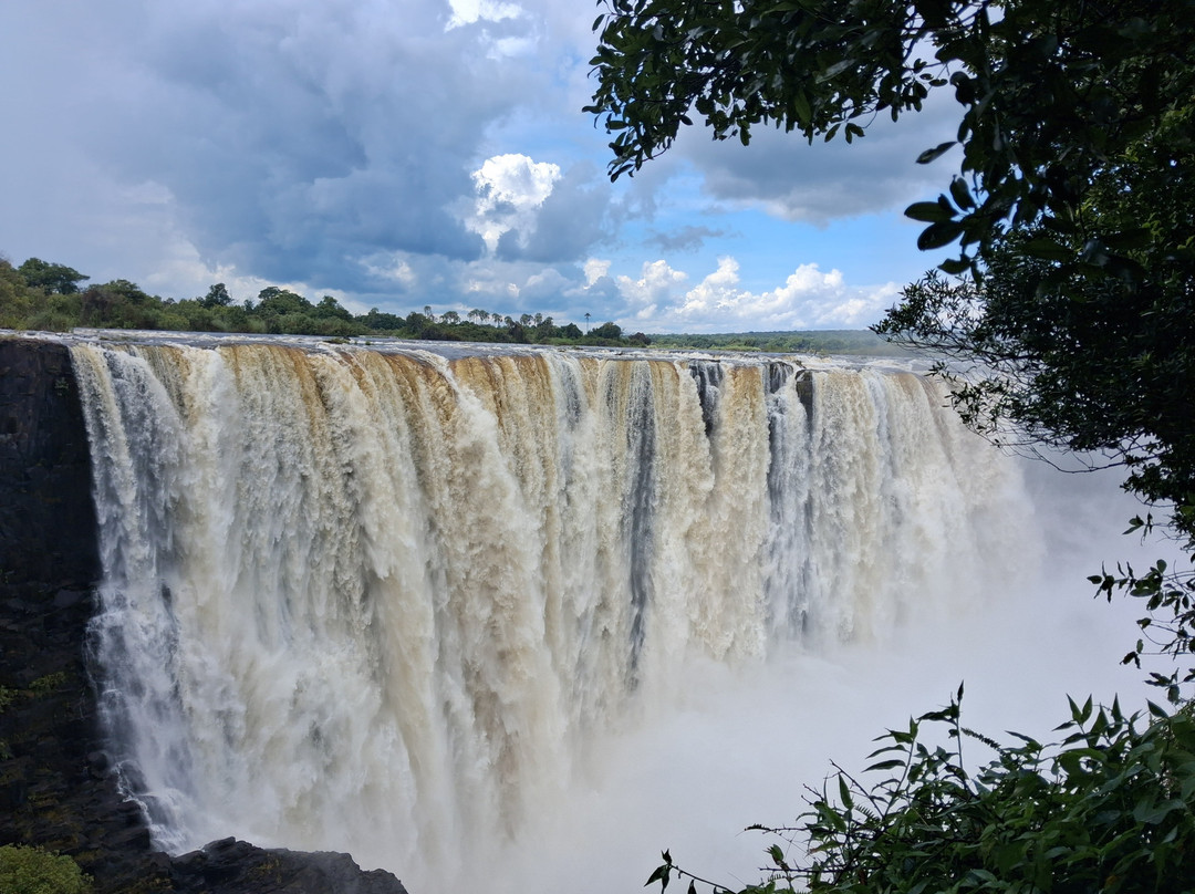 Deks Safaris & Tours Ltd-坎帕拉必去景点