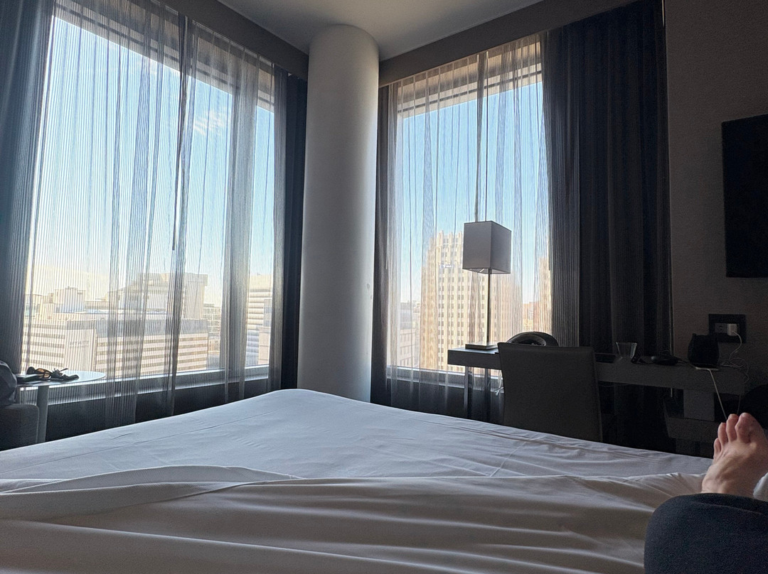 贝塞斯达市中心AC酒店主图