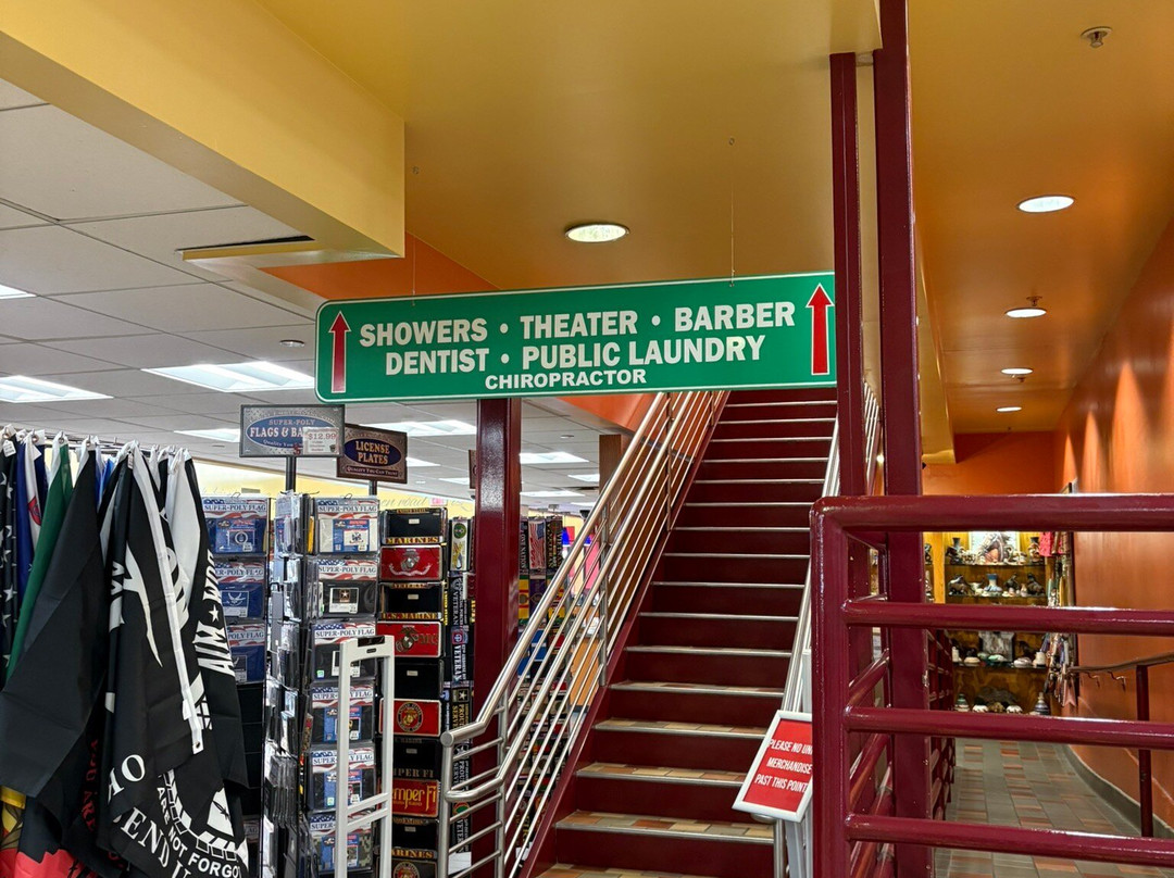 Iowa 80, World's Largest Truck Stop-Walcott必去景点