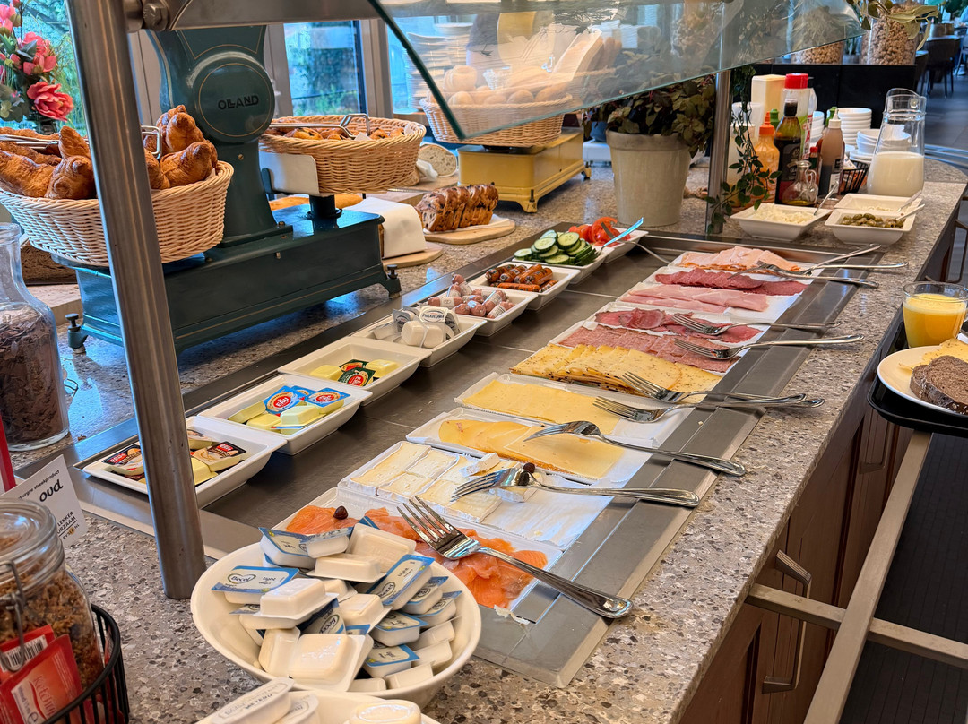 瓦利斯大酒店主图