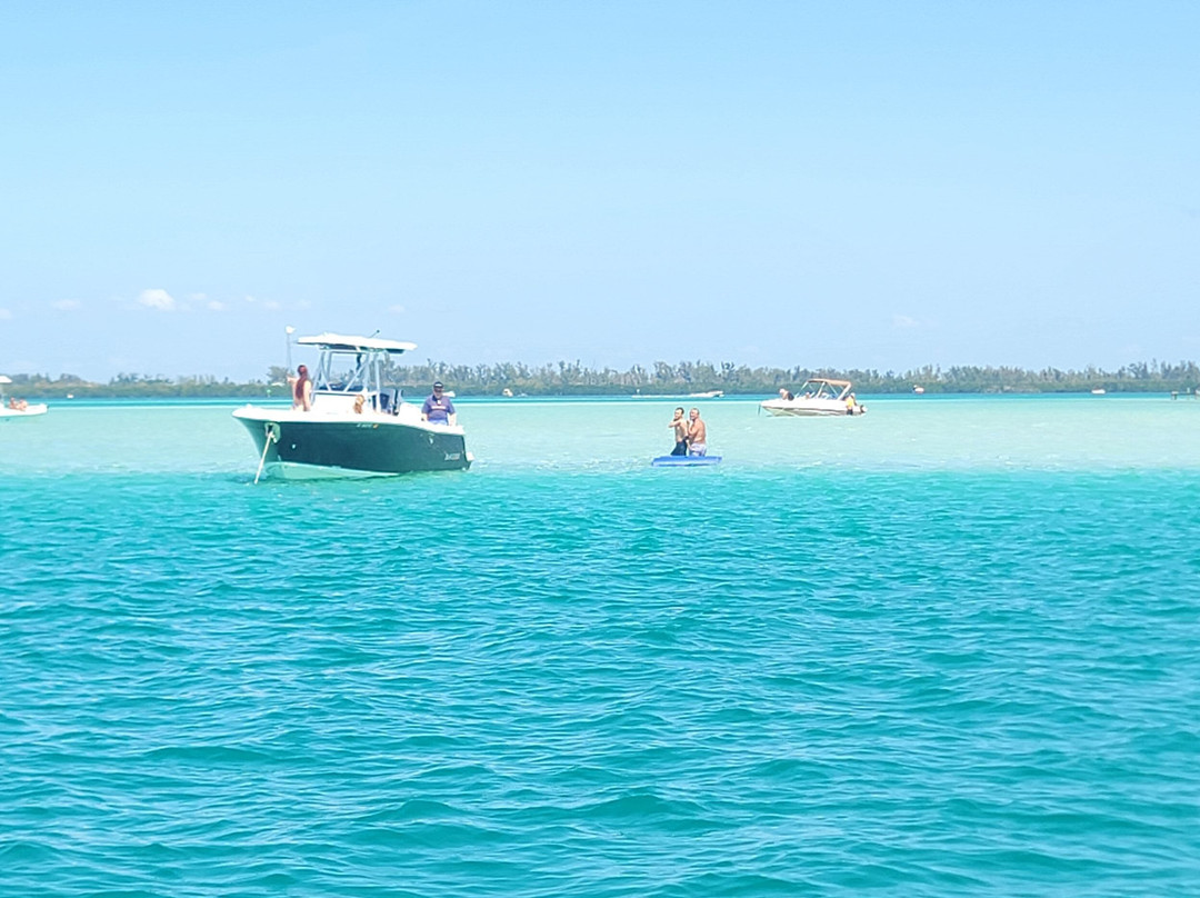 Island Boat Tours & Adventures-Bradenton Beach必去景点