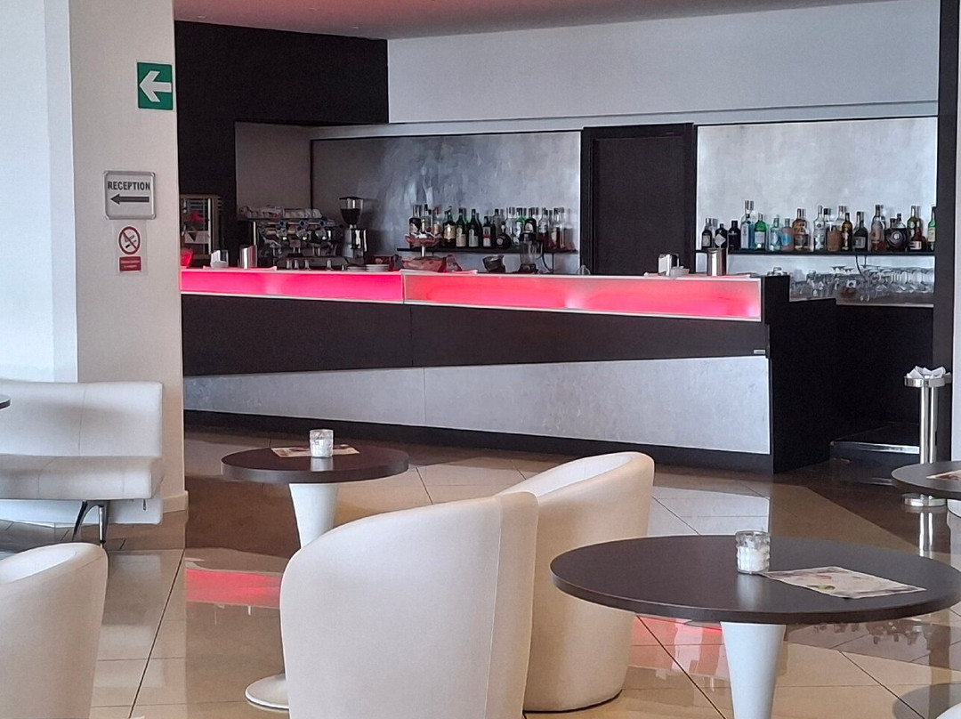 上将宫大酒店主图