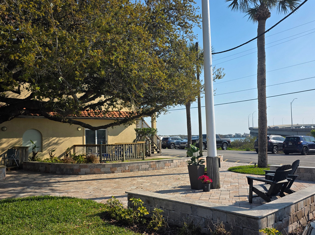 卡玛切海港旅馆主图